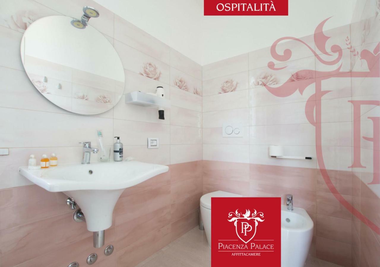 Affittacamere Piacenza Palace Dış mekan fotoğraf